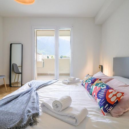 Modern Apartment Close To Martigny Train Station Exterior photo